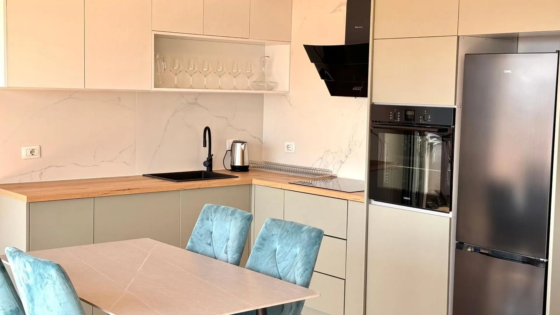 סרנדה Amar'S Apartments