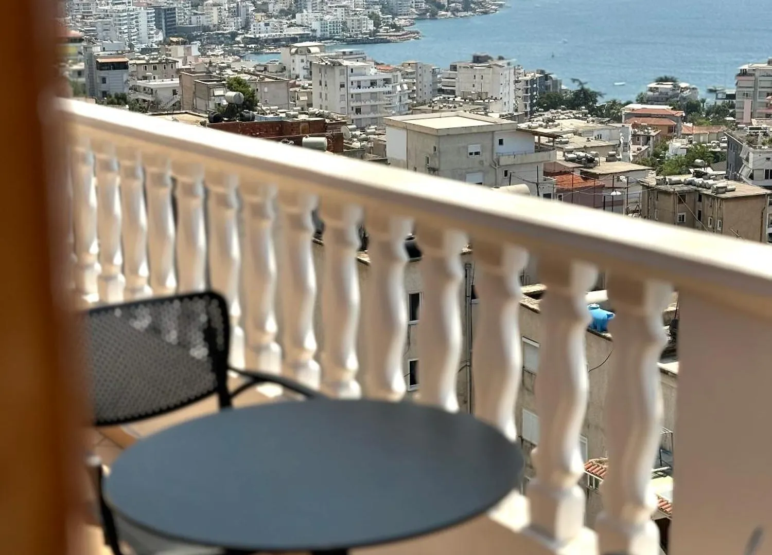 סרנדה Amar'S Apartments אלבניה