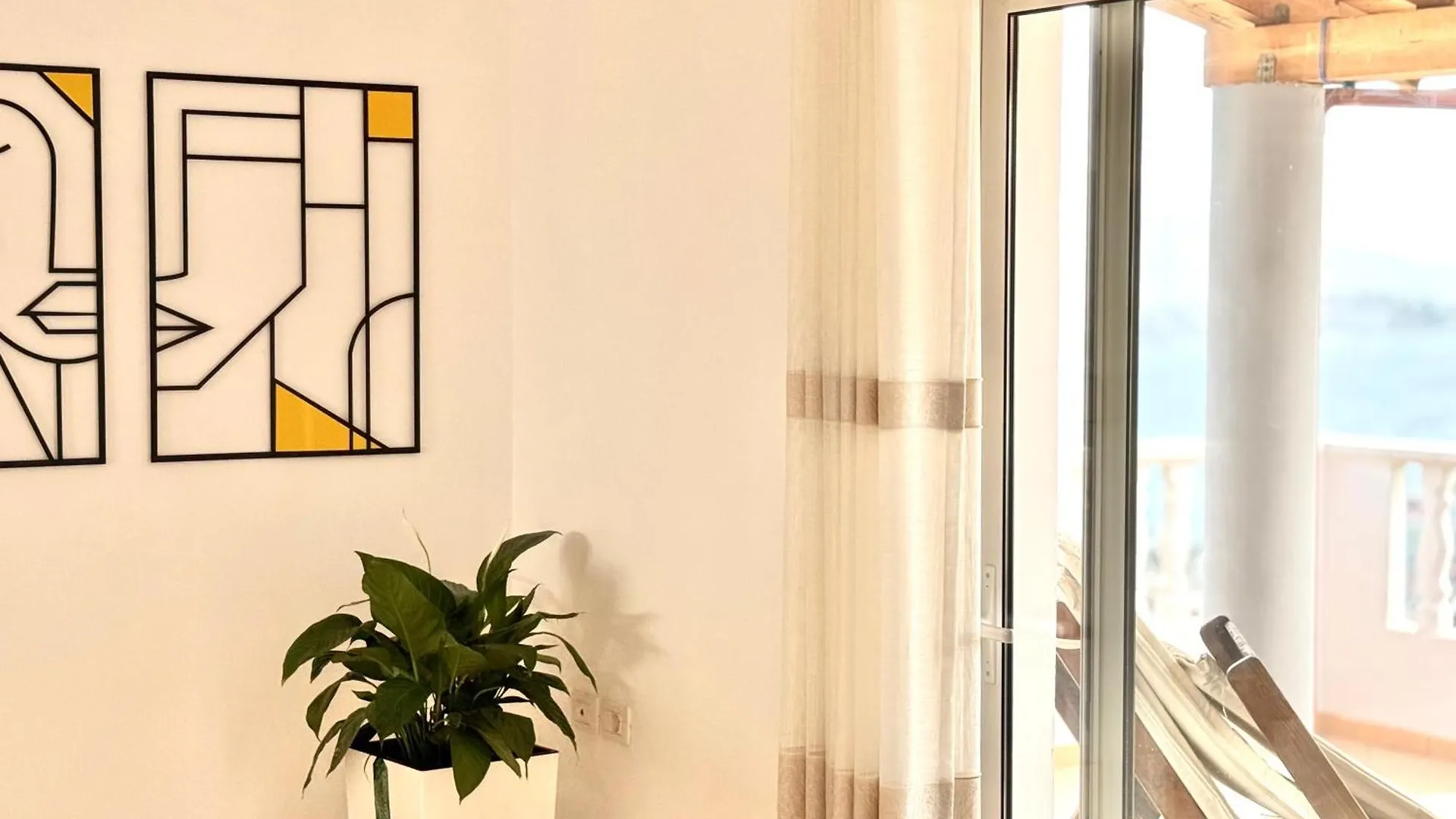 סרנדה Amar'S Apartments